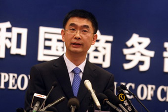 商務(wù)部:堅(jiān)持磋商解決中歐光伏貿(mào)易爭(zhēng)端