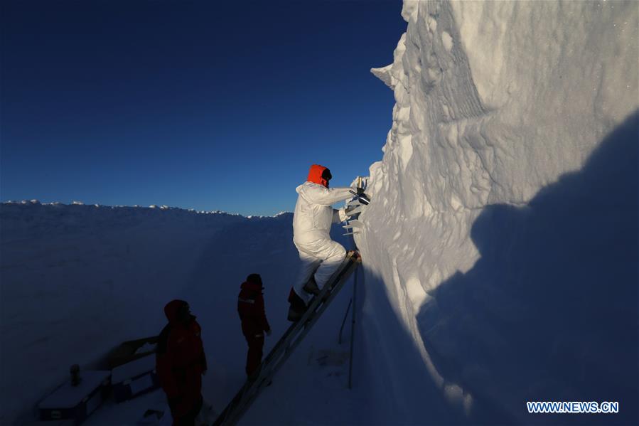 ANTARCTICA-CHINA-EXPEDITION-SAMPLE