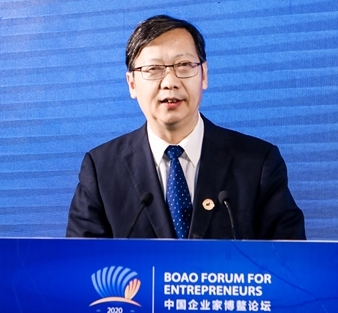 楊慶兵：食品行業(yè)在保障民生、維護(hù)社會穩(wěn)定方面發(fā)揮巨大作用