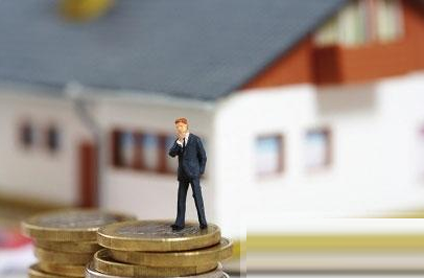 資金壓力持續(xù)增加 上市房企上半年失血