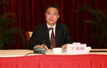 開(kāi)元國(guó)際董事長(zhǎng)借高送轉(zhuǎn)掠千萬(wàn)