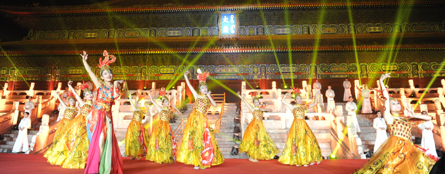 &ldquo;中國(guó)企業(yè)夢(mèng)之隊(duì)&rdquo;網(wǎng)絡(luò)盛典開場(chǎng)舞《中國(guó)夢(mèng)》