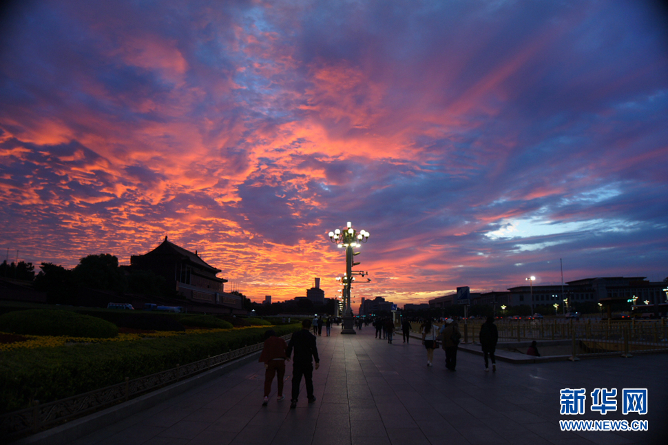 美哉，天安門！