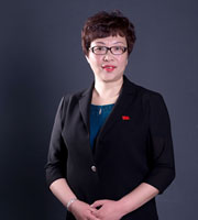 天津市國(guó)土資源和房屋管理局信訪(fǎng)處副處長(zhǎng)王娜