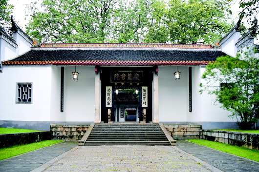 千年岳麓，弦歌不絕