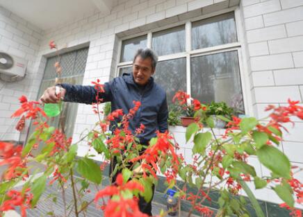 貧困縣全部摘帽是否意味脫貧攻堅目標(biāo)任務(wù)完成？