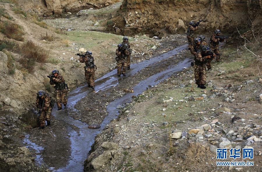 （圖文互動）（3）猛虎連隊猛虎兵&mdash;&mdash;新疆軍區(qū)某紅軍團(tuán)一營三連淬煉精兵記事