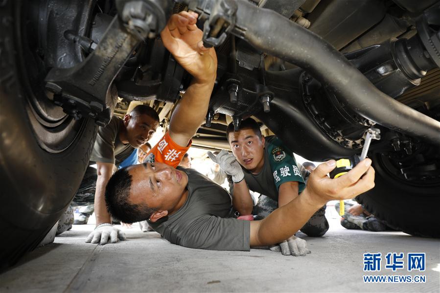 (圖文互動(dòng))(5)亮劍沙場(chǎng)的“千分尺”——記“最美新時(shí)代革命軍人”張俊凱