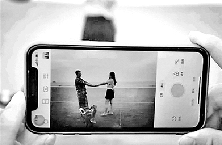 愛，是一個(gè)個(gè)無可替代日子的積累&mdash;&mdash;軍戀不易，唯你美好