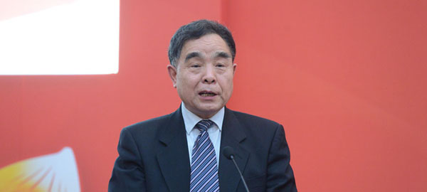 全國人大教科文衛(wèi)委員會主任委員、清華大學新聞出版學院院長柳斌杰致辭