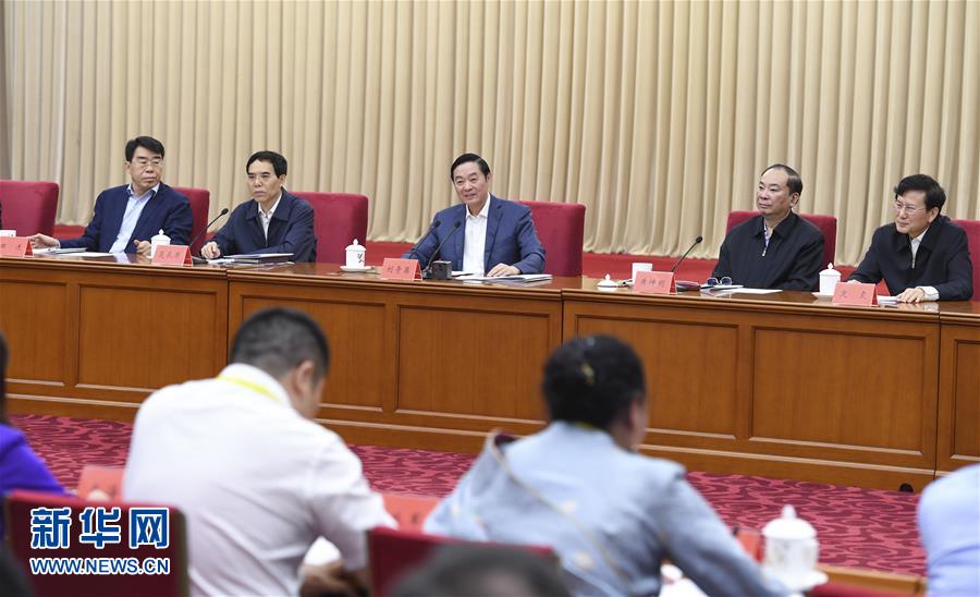 5月18日，中共中央政治局委員、中央書記處書記、中宣部部長劉奇葆在北京出席紀念新華書店成立80周年座談會并講話。 新華社記者 張領 攝