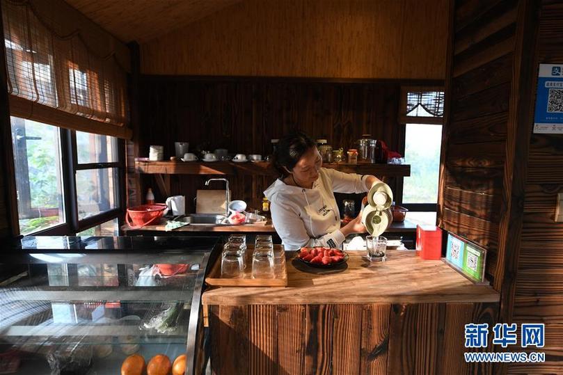 （兩會前夕看落實(shí)&middot;圖文互動）（6）綠色發(fā)展引領(lǐng) 守護(hù)&ldquo;魚米之鄉(xiāng)&rdquo;&mdash;&mdash;江蘇落實(shí)習(xí)近平總書記全國兩會重要講話精神紀(jì)實(shí)