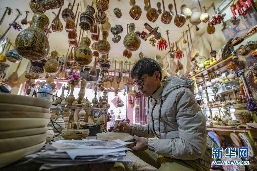 （兩會(huì)前夕看落實(shí)&middot;圖文互動(dòng)）（2）牢記囑托增進(jìn)民族團(tuán)結(jié) 凝心聚力建設(shè)美麗新疆&mdash;&mdash;新疆落實(shí)習(xí)近平總書記全國(guó)兩會(huì)重要講話精神紀(jì)實(shí)