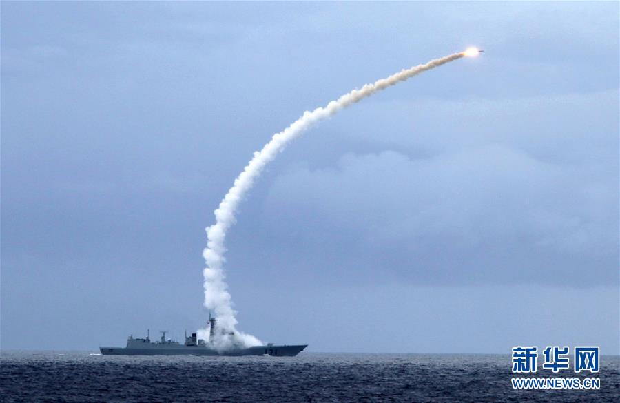 （新華全媒頭條&middot;人民海軍70年&middot;圖文互動）（4）向海圖強(qiáng)春潮涌&mdash;&mdash;黨中央、中央軍委和習(xí)主席關(guān)心人民海軍建設(shè)發(fā)展紀(jì)實(shí)