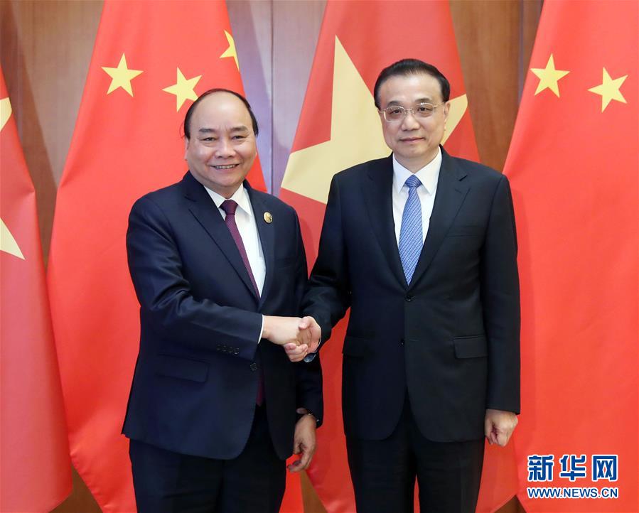 (時政)李克強會見越南總理阮春福