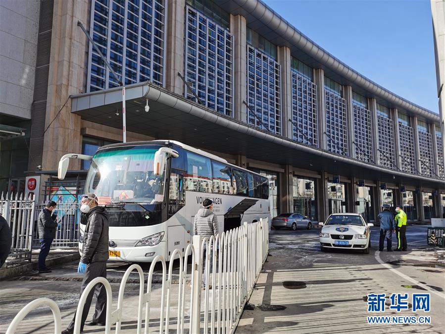 （聚焦疫情防控&middot;圖文互動）（1）天津開出首批抵津場站直達&ldquo;定制包車&rdquo;