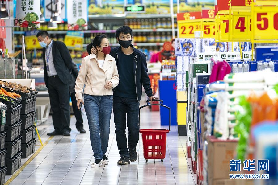 （新華全媒頭條&middot;圖文互動(dòng)）（11）在艱難中重啟 在陣痛中復(fù)蘇&mdash;&mdash;湖北推動(dòng)安全有序復(fù)工復(fù)產(chǎn)掃描