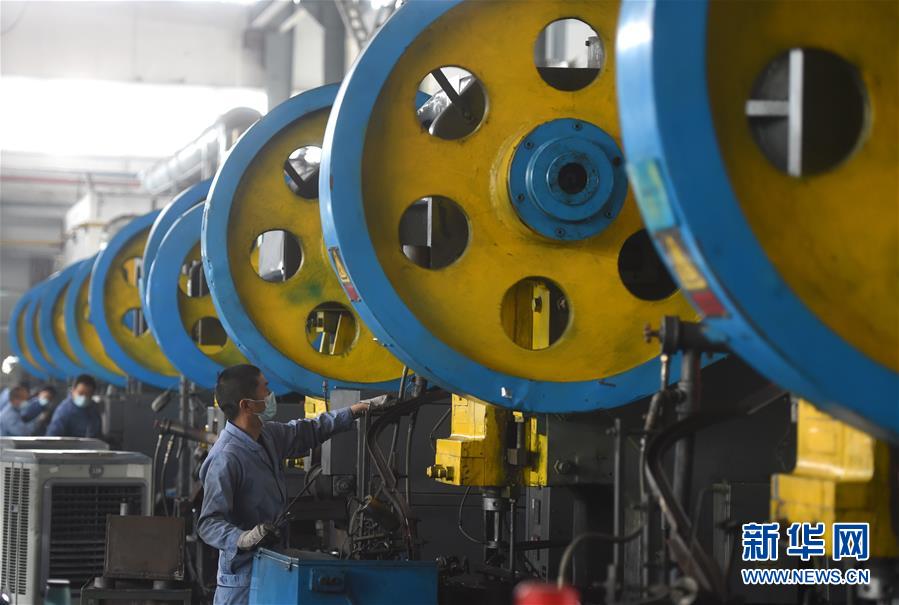 (新華全媒頭條·圖文互動(dòng))(3)沖寒已覺(jué)東風(fēng)暖——記習(xí)近平總書(shū)記在浙江調(diào)研疫情防控和復(fù)工復(fù)產(chǎn)