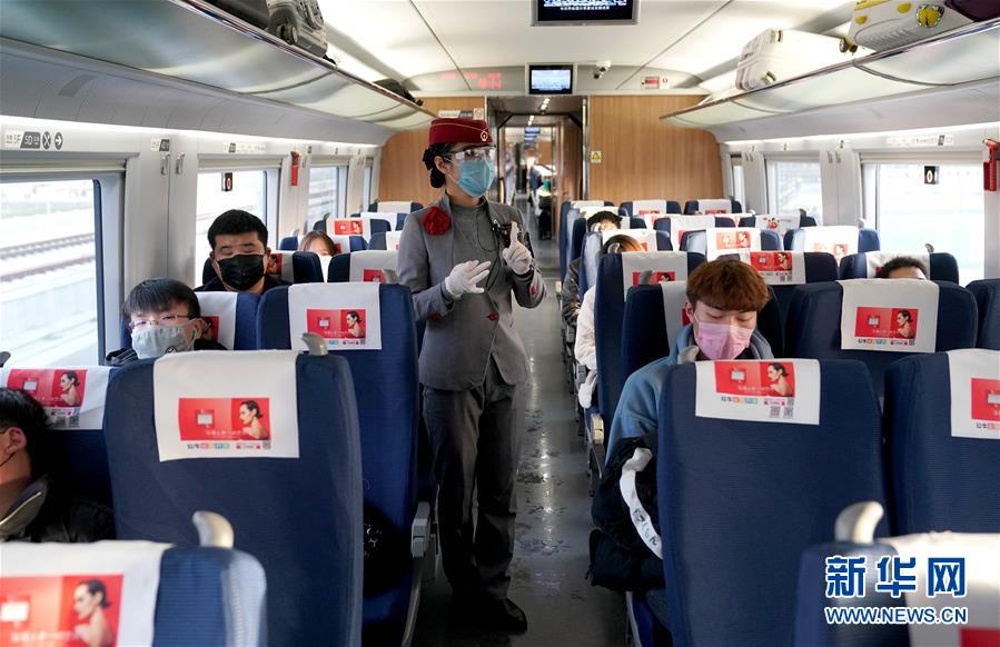 （聚焦疫情防控&middot;圖文互動(dòng)）（5）團(tuán)結(jié)起來！我們?nèi)f眾一心！&mdash;&mdash;中國抗疫人民力量的生動(dòng)實(shí)踐