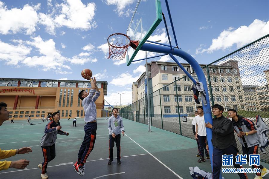 （圖文互動(dòng)）（10）雪山草地展新貌&mdash;&mdash;四川阿壩州脫貧奔小康紀(jì)實(shí)