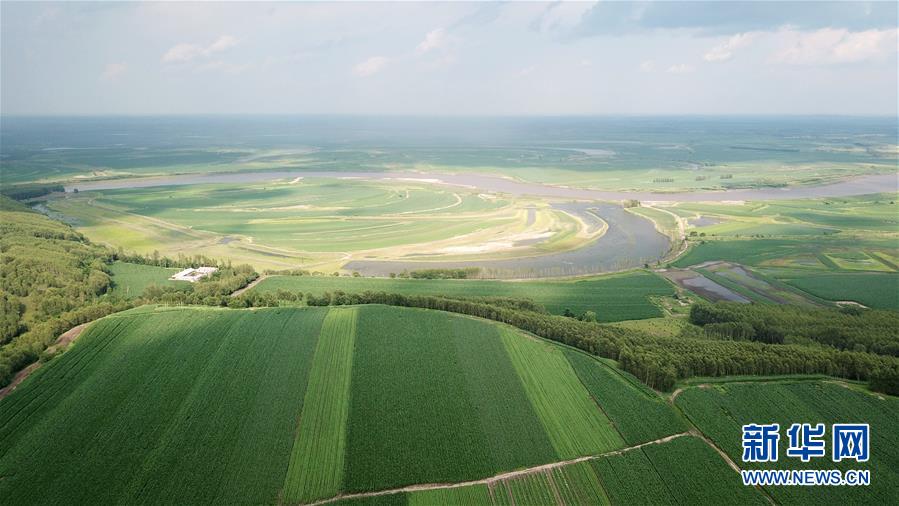 （在習近平新時代中國特色社會主義思想指引下&mdash;&mdash;新時代新作為新篇章&middot;習近平總書記關切事&middot;圖文互動）（2）食為政首&mdash;&mdash;穩(wěn)住農業(yè)基本盤增添發(fā)展底氣
