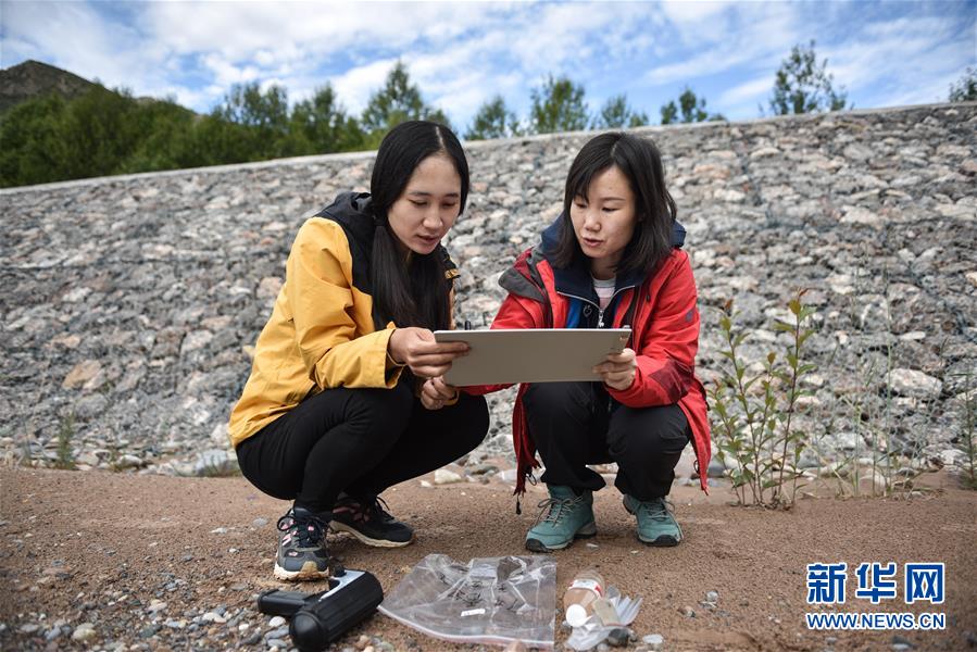 （熱點(diǎn)鮮報&middot;圖文互動）（1）科學(xué)也能很浪漫&mdash;&mdash;看&ldquo;女漢子&rdquo;如何在青藏高原做科考