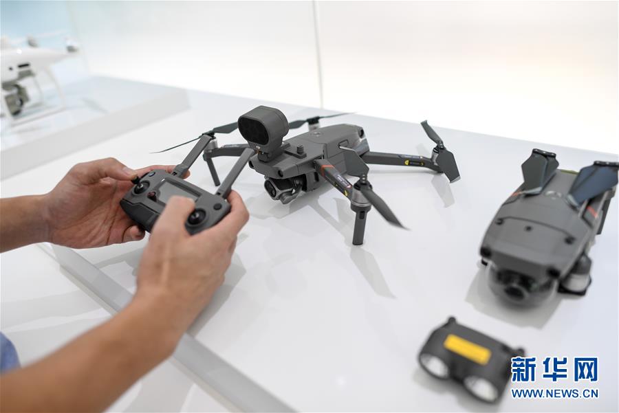 (在習(xí)近平新時(shí)代中國(guó)特色社會(huì)主義思想指引下——新時(shí)代新作為新篇章·習(xí)近平總書記關(guān)切事·圖文互動(dòng))(7)我家大門常打開——經(jīng)濟(jì)特區(qū)全方位對(duì)外開放故事