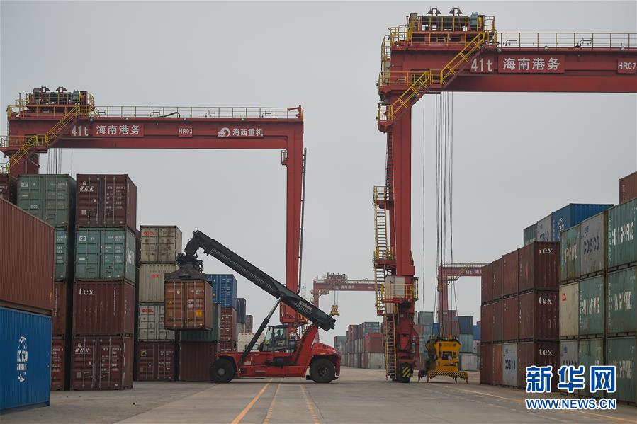 （在習(xí)近平新時(shí)代中國特色社會主義思想指引下&mdash;&mdash;新時(shí)代新作為新篇章&middot;習(xí)近平總書記關(guān)切事&middot;圖文互動）（4）感受開放新魅力&mdash;&mdash;海南自由貿(mào)易港建設(shè)開局觀察