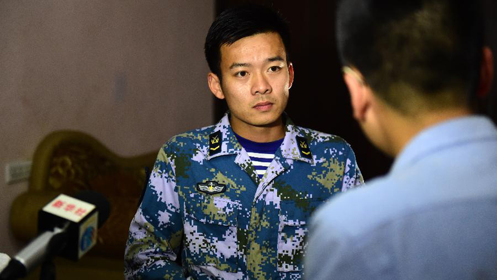 90后潛水員官東：&ldquo;在最危急的那一刻，我只想著趕緊救人&rdquo;