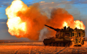 戈壁大漠上演自行火炮分隊(duì)對(duì)抗，場(chǎng)面霸氣！