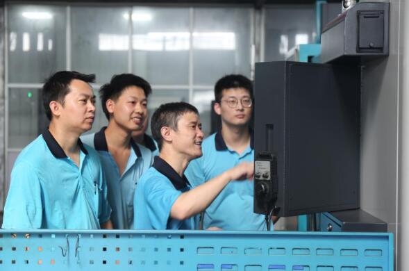 平凡的崗位，不平凡的業(yè)績！&mdash;&mdash;習近平總書記重要講話激勵各行各業(yè)勞動者建功新時代