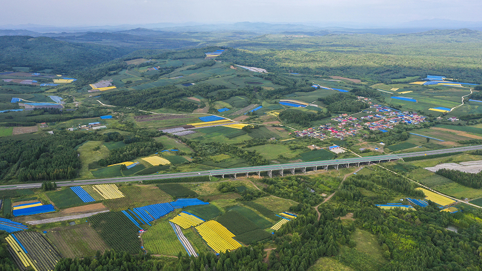 長(zhǎng)白山下生態(tài)縣：倚綠生金，以景換銀