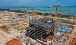 在?？诮瓥|新區(qū)感受海南自貿(mào)港建設(shè)浪潮