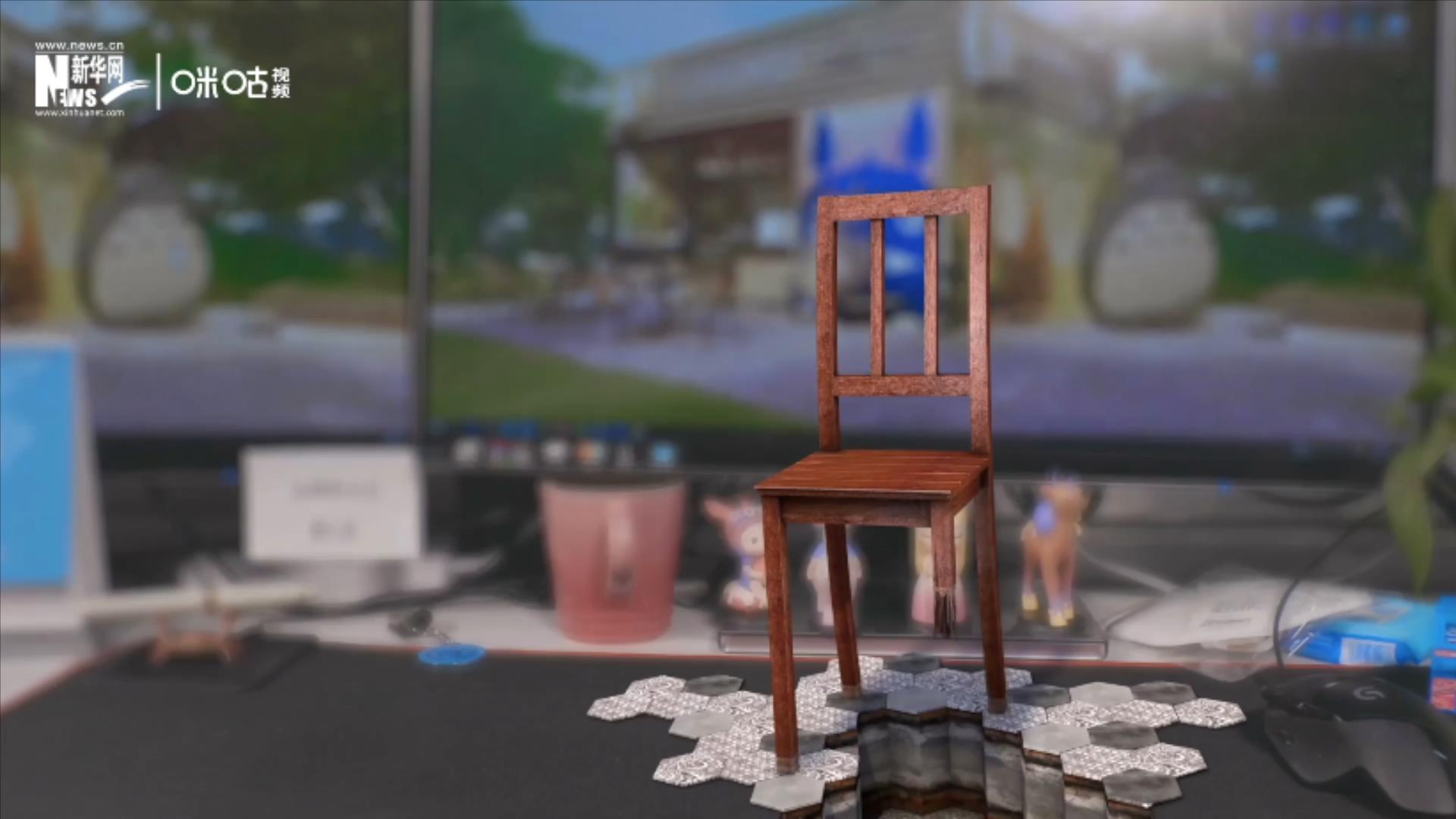 椅子重5噸，高達(dá)12米，椅背有兩層樓高