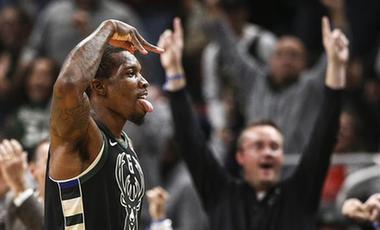 籃球&mdash;&mdash;NBA常規(guī)賽：雄鹿勝公牛