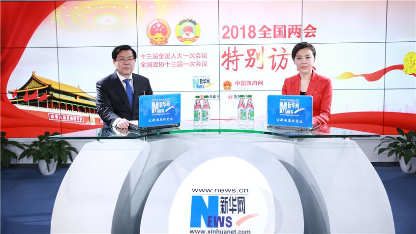 曾文明：推動各方力量向脫貧攻堅聚合，堅決打贏脫貧攻堅硬仗