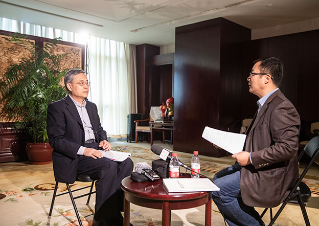 充分調(diào)動(dòng)信貸、債券、股權(quán)、理財(cái)、信托、保險(xiǎn)等各類金融資源