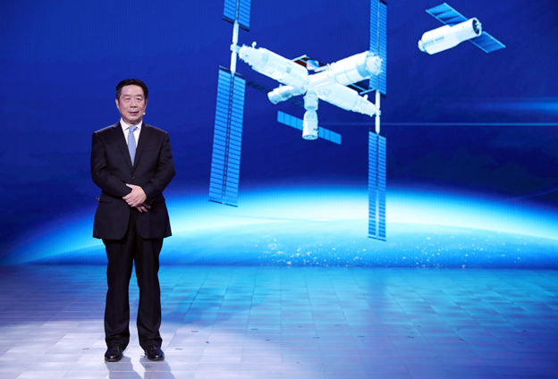 將要建造的空間站基本構(gòu)型有三個(gè)艙，構(gòu)成英文T字型