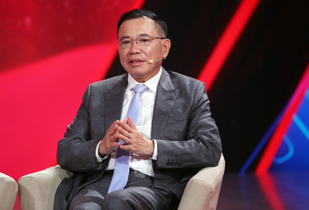 中國邁向世界經(jīng)濟(jì)強(qiáng)國為中國企業(yè)提供了發(fā)展環(huán)境和良機(jī)。