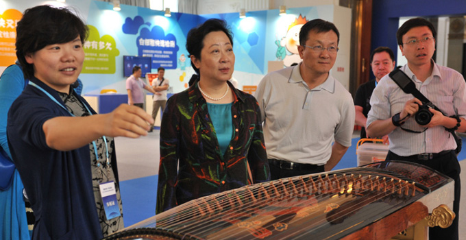 北京市市科委主任閆傲霜、副主任朱世龍檢查2015年科技周主場籌備工作