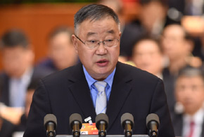 秦大河委員代表科協(xié)界委員發(fā)言