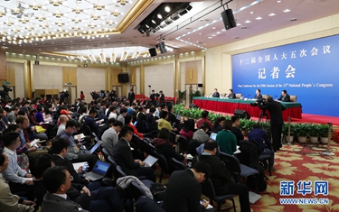 2017年財政預(yù)算報告：減稅降費(fèi)是重點(diǎn)