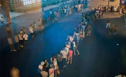 大醫(yī)院人滿為患，社區(qū)醫(yī)院門可羅雀怎么破？