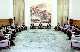 十二屆全國人大常委會(huì)舉行第一百一十六次委員長(zhǎng)會(huì)議