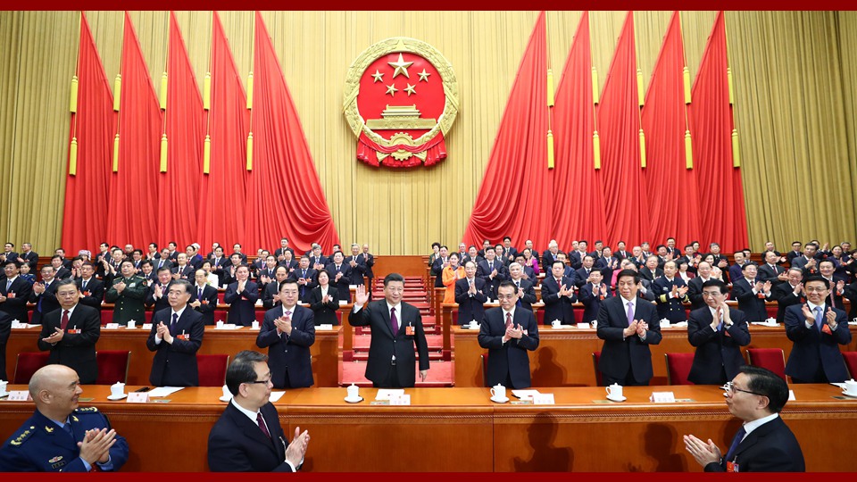 習(xí)近平當(dāng)選國家主席、中央軍委主席