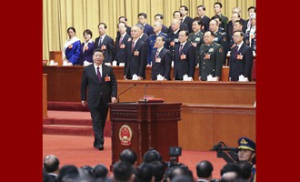 習(xí)近平當(dāng)選國家主席、中央軍委主席