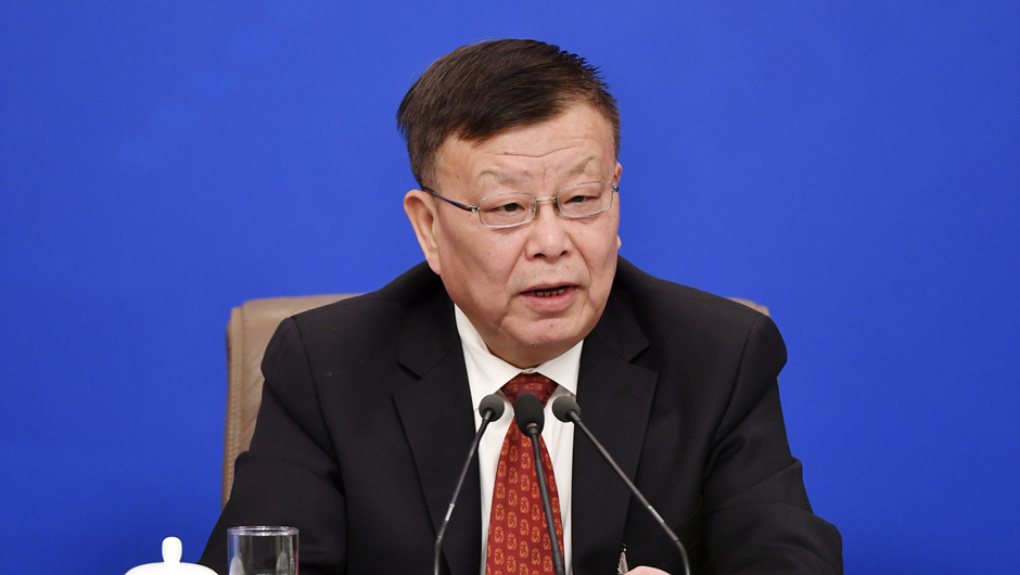 全國(guó)政協(xié)常委、副秘書長(zhǎng)（兼）、提案委員會(huì)副主任，九三學(xué)社中央副主席 賴明