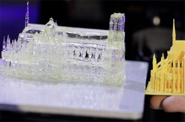 高效！精準！現(xiàn)場體驗超高速光固化3D打印機