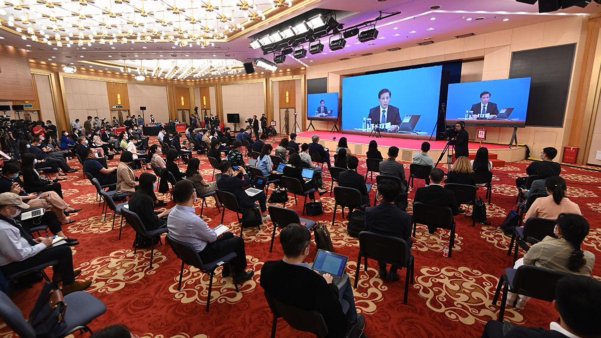 初夏&ldquo;回歸&rdquo;，今年全國(guó)兩會(huì)怎么開(kāi)？