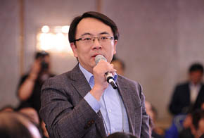 新華社、新華網(wǎng)記者提問